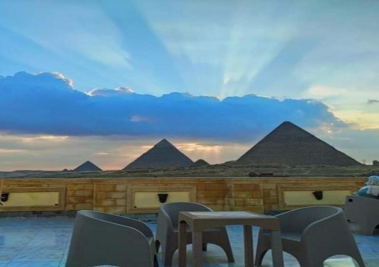 Guest house Hussien Lotus Pyramids View Cairo